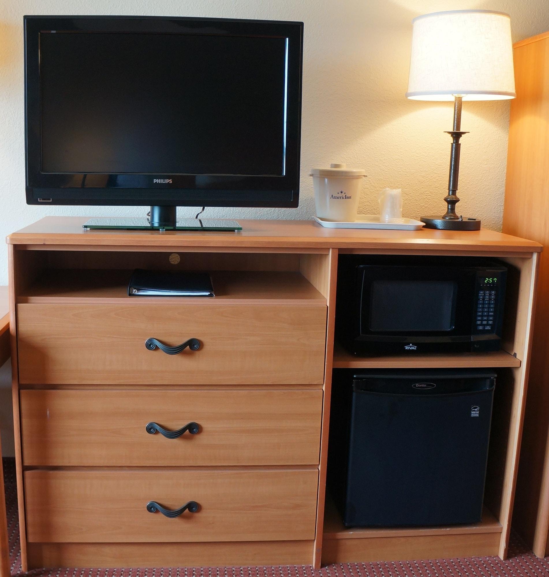 Americinn By Wyndham Anamosa Экстерьер фото